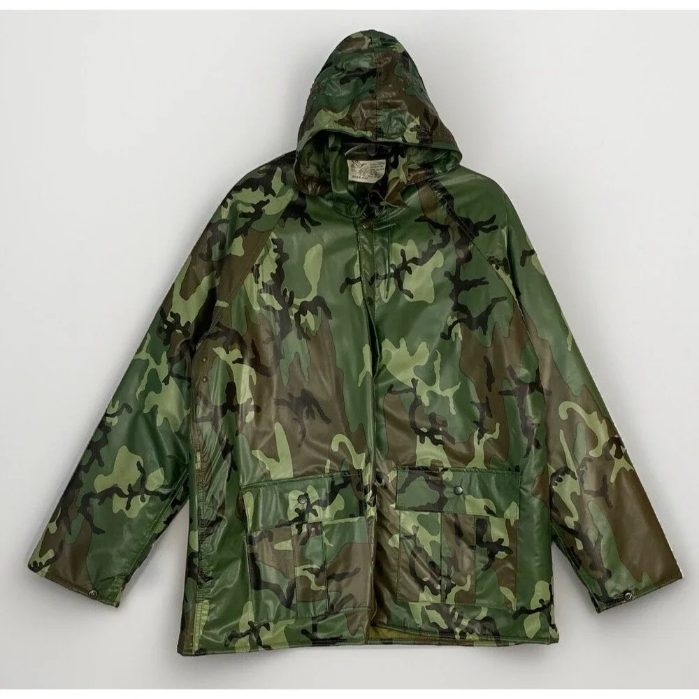 VTG Duck Bay Mens M Camo Rain Jacket Hood Quilted Lined PVC Woodland Camouflage
